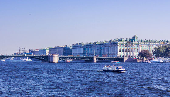 Скидка до 69% на утреннюю или дневную экскурсию «Северная Венеция» на теплоходе для детей и взрослых от компании «Реки Петербурга»