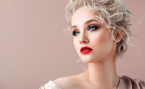 Перманентный макияж губ, век или бровей + микроблейдинг бровей в студии красоты «Таганка, 25». Скидка до 87%