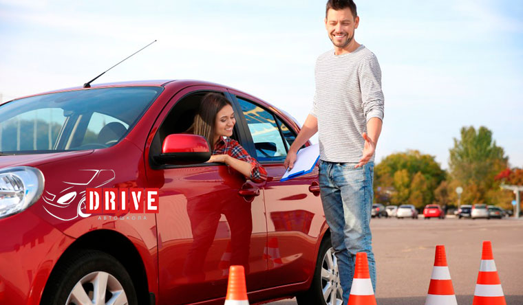 Скидка до 40% на обучение вождению для получения прав категории А или В в автошколе Drive