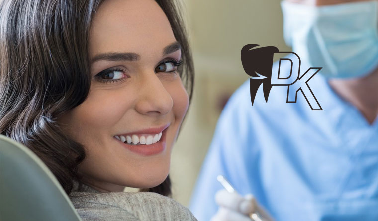 Скидка до 89% на УЗ-чистку зубов с чисткой Air Flow, лечение, реставрацию и удаление зубов в стоматологической клинике «Доктор Каро»