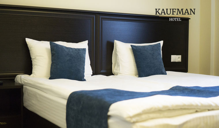 Скидка до 31% на романтический отдых для двоих или проживание для 1 или 2 человек в номере выбранной категории в отеле Kaufman в Москве на «Бауманской»