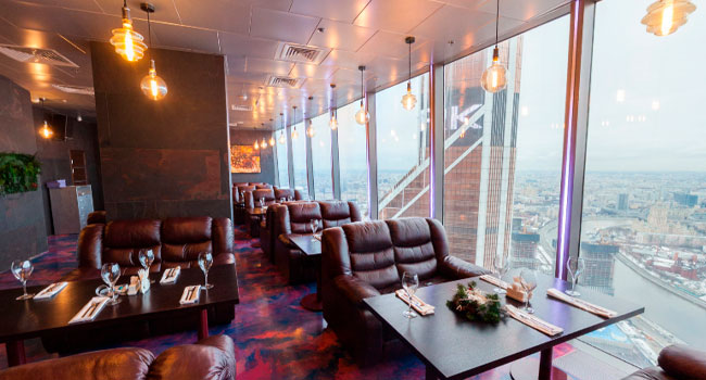 Скидка 50% на ужин в изысканном ресторане Vision на 75 этаже «Москва-Сити» 