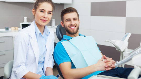Лечение среднего или глубокого кариеса с установкой светоотверждаемой пломбы в стоматологии «Прага-Стом»!