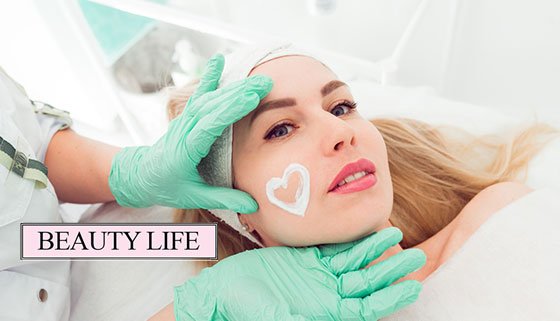 RF-лифтинг, УЗ-чистка, безынъекционная мезотерапия и биоревитализация, энзимный или AHA-пилинг, комплексное омоложение лица в студии косметологии Beauty Life. Скидка до 82%