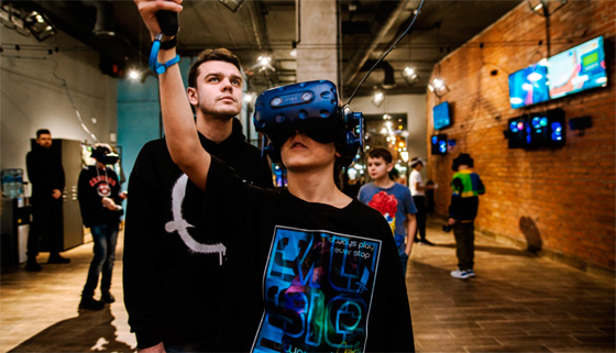 Скидка 52% на игры в VR-шлемах и PS5 в клубе виртуальной реальности MIR VR на «Бухарестской»